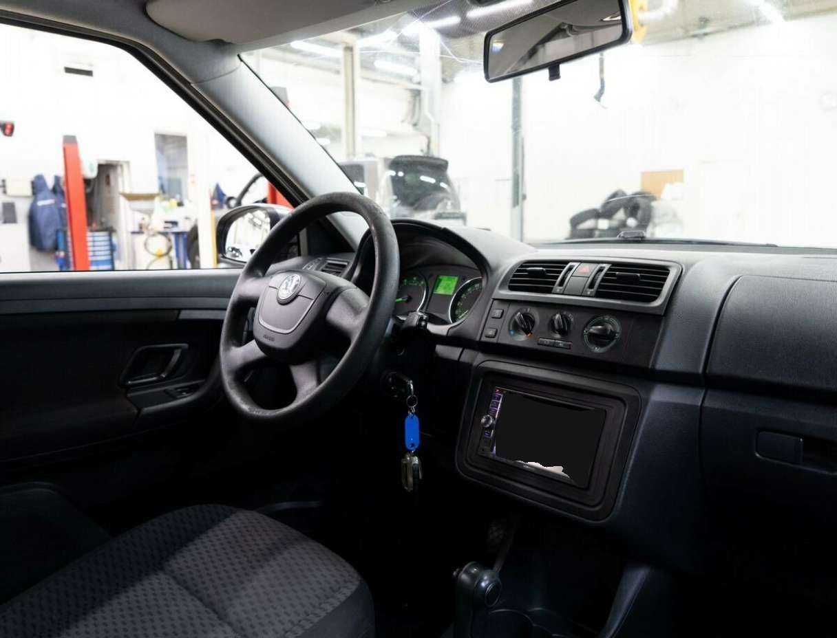Skoda Fabia, 2012 Фото №16