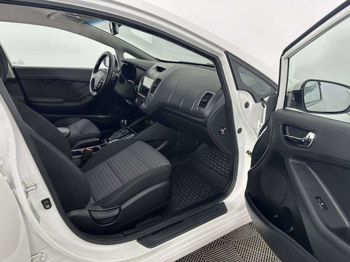 Kia Cerato, 2018 Фото №14