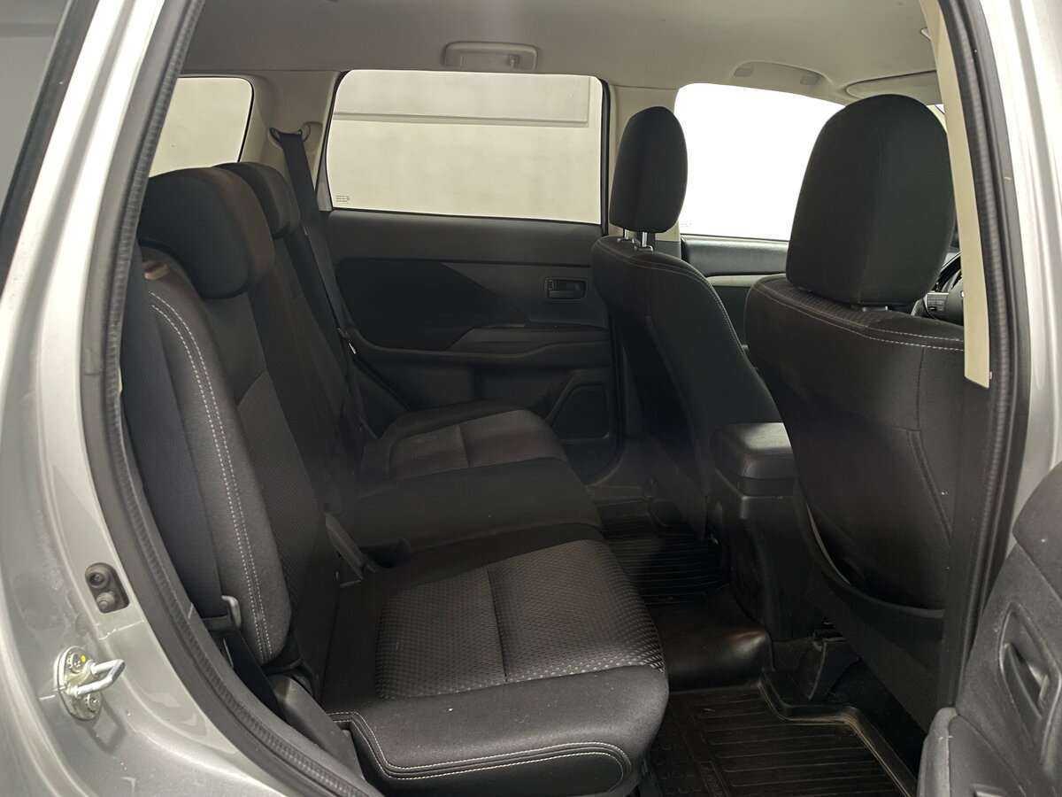 Mitsubishi Outlander, 2016 Фото №7