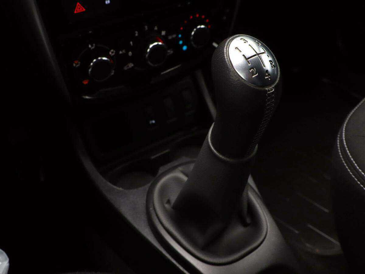 Nissan Terrano, 2020 Фото №15