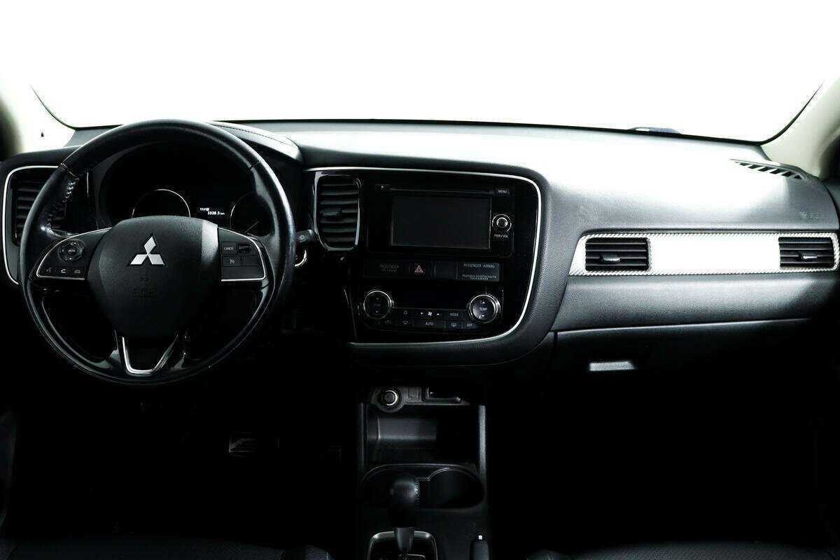Mitsubishi Outlander, 2015 Фото №11