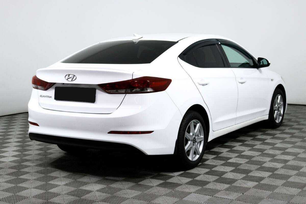 Hyundai Elantra, 2018 Фото №5