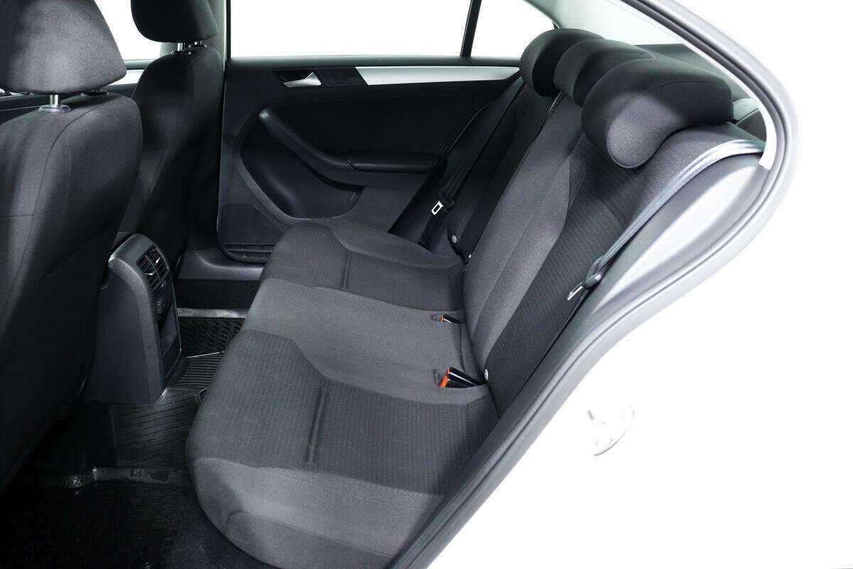 Volkswagen Jetta, 2018 Фото №12