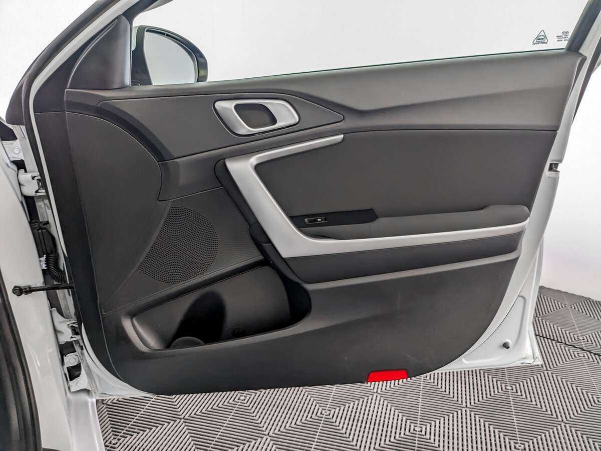 Kia Ceed, 2018 Фото №20