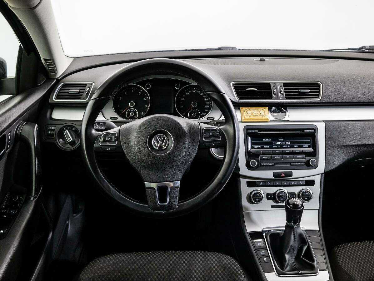Volkswagen Passat, 2013 Фото №12
