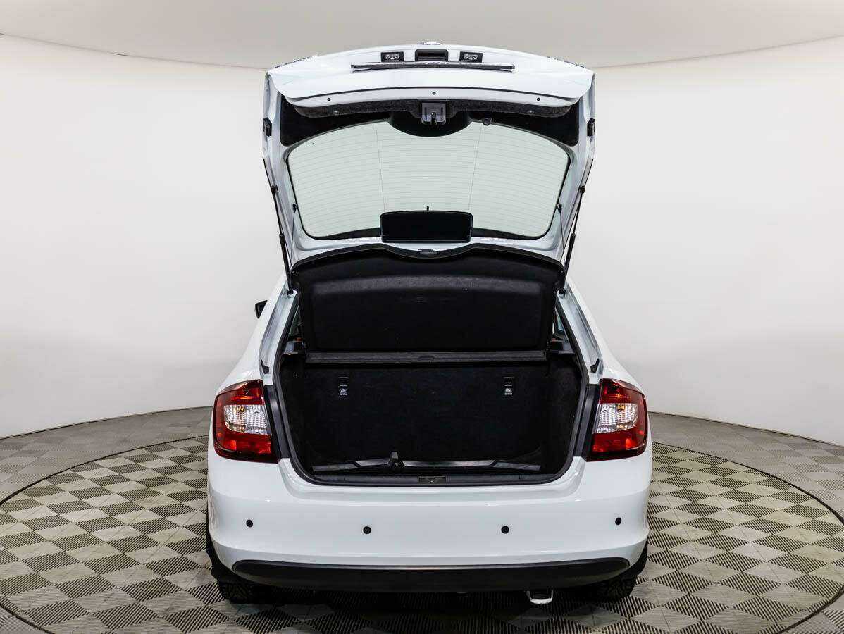 Skoda Rapid, 2017 Фото №19