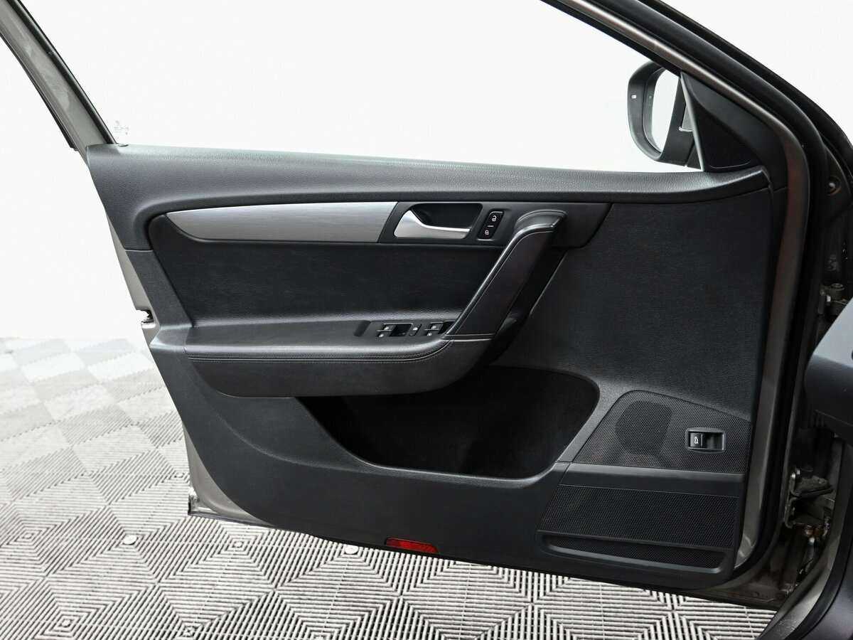 Volkswagen Passat, 2014 Фото №8