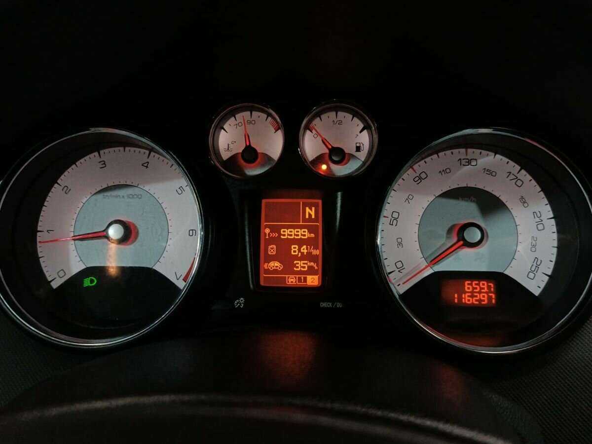 Peugeot 408, 2018 Фото №12