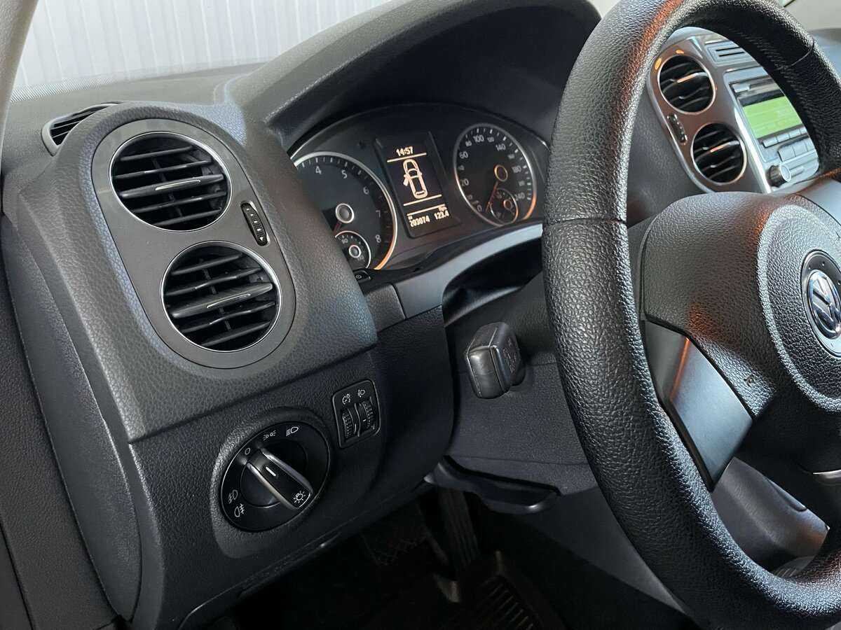Volkswagen Tiguan, 2014 Фото №13