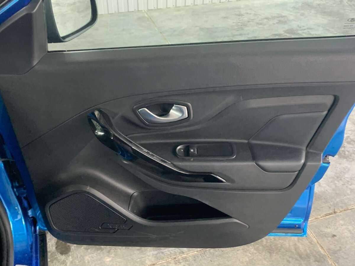 Lada (ВАЗ) XRAY Cross, 2020 Фото №17