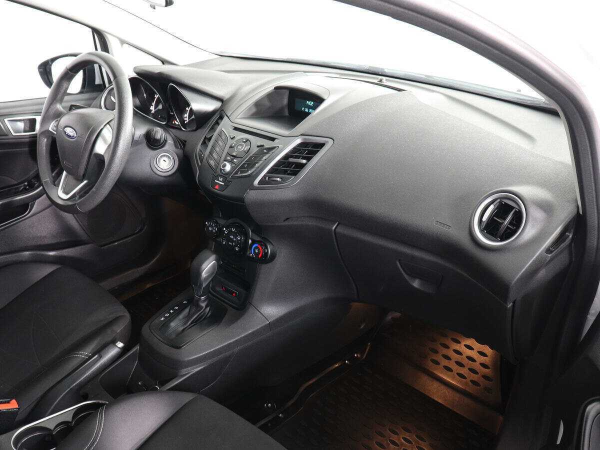 Ford Fiesta, 2016 Фото №8