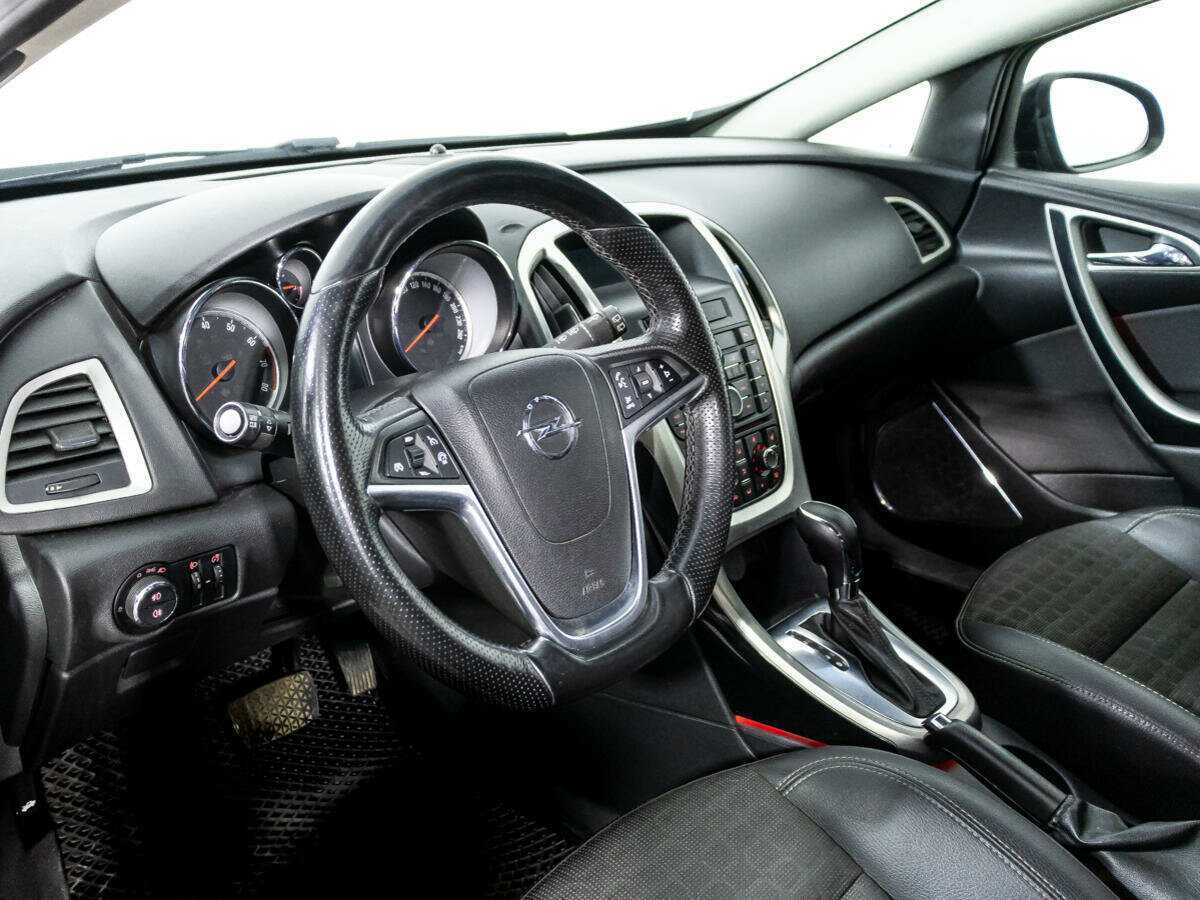 Opel Astra GTC, 2012 Фото №11
