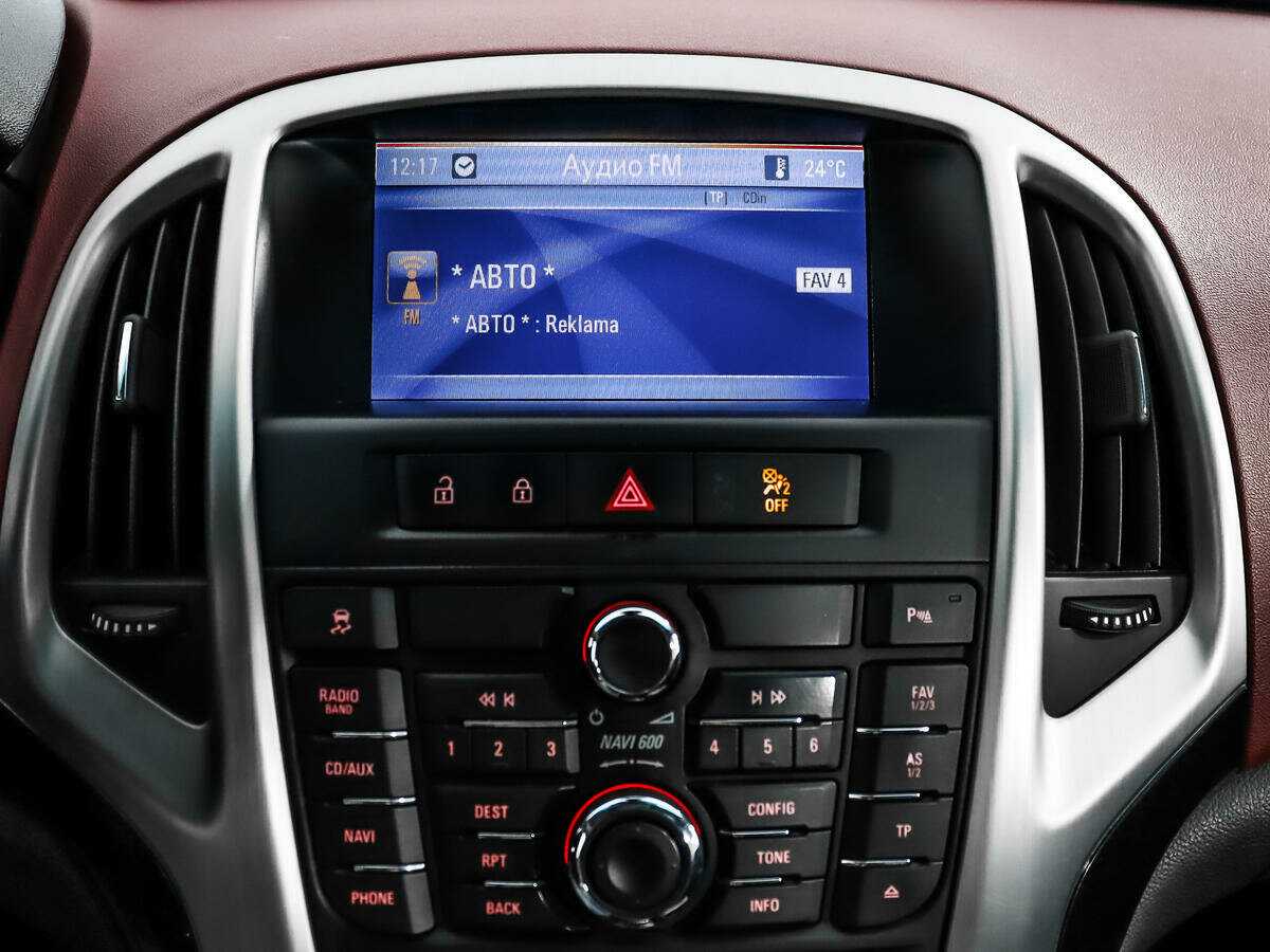 Opel Astra GTC, 2012 Фото №13