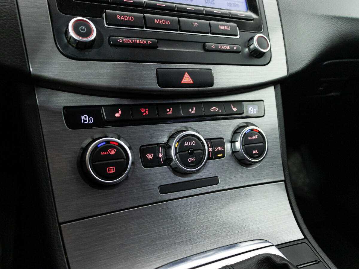 Volkswagen Passat, 2013 Фото №15