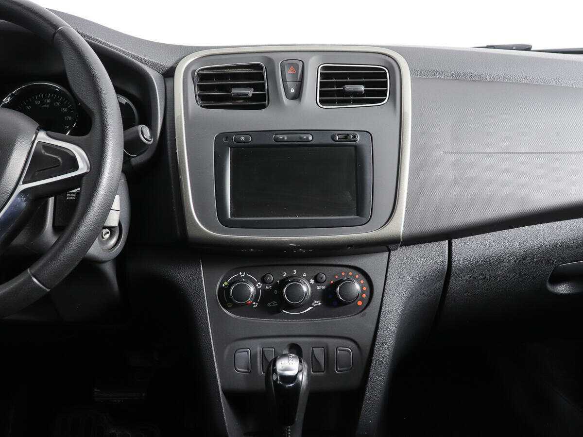 Renault Logan, 2020 Фото №12