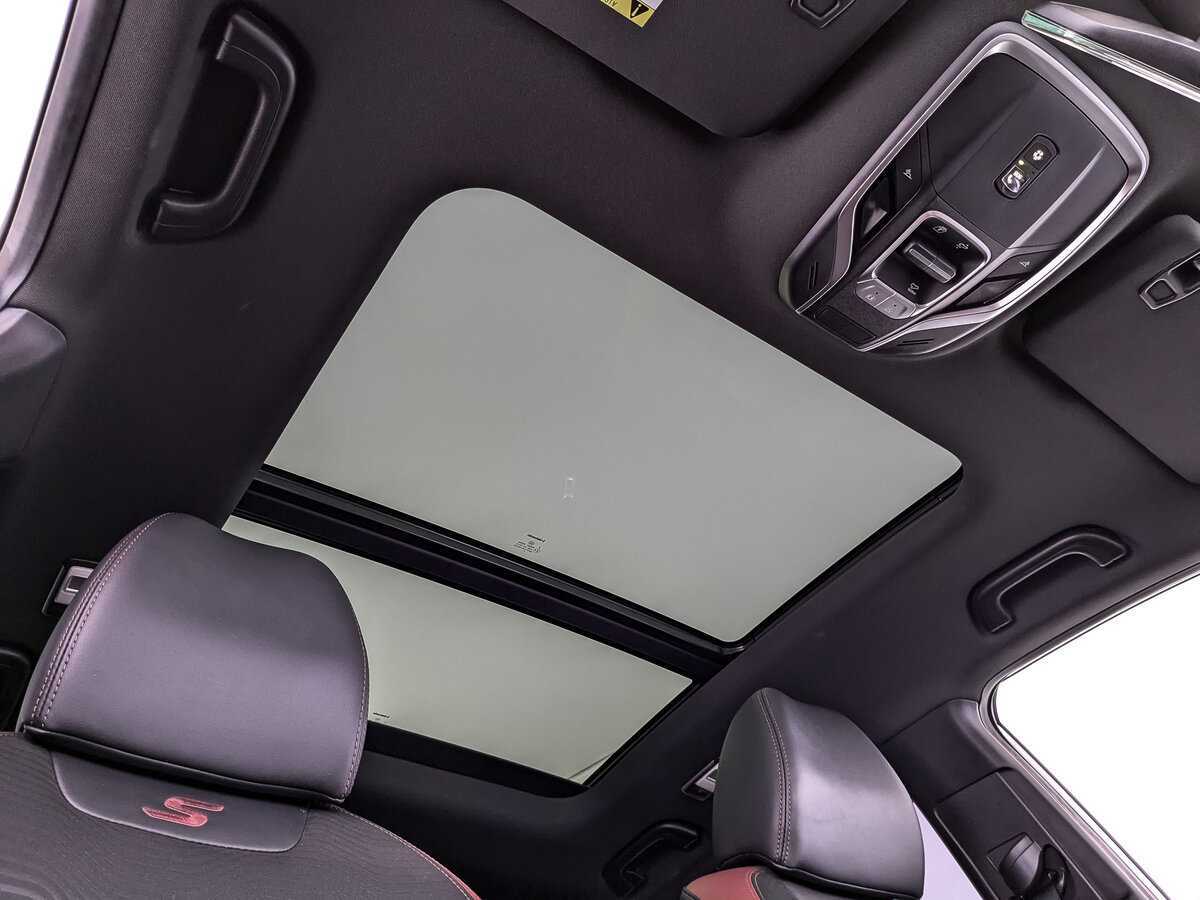 Geely Coolray, 2021 Фото №19