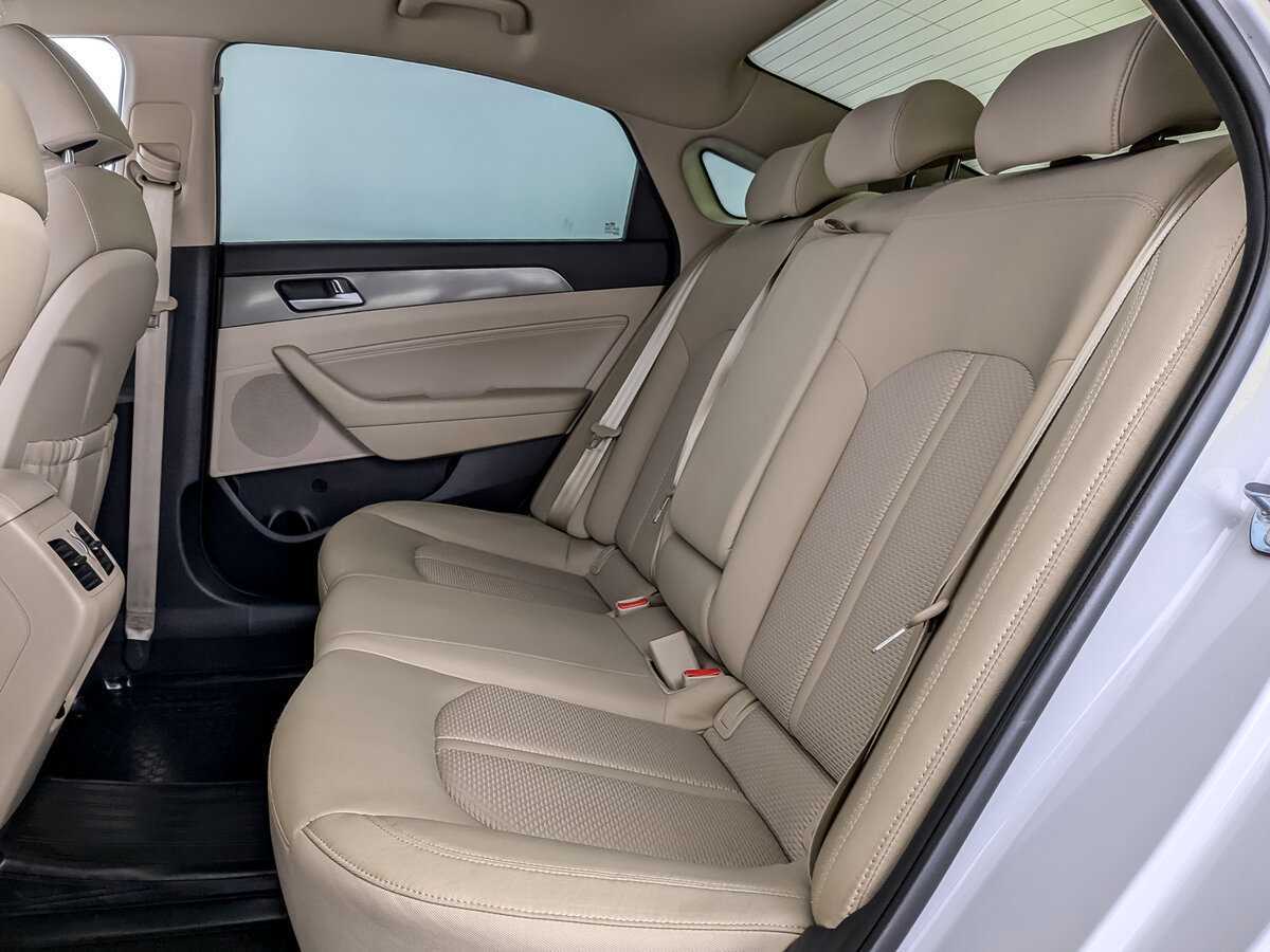 Hyundai Sonata, 2018 Фото №12