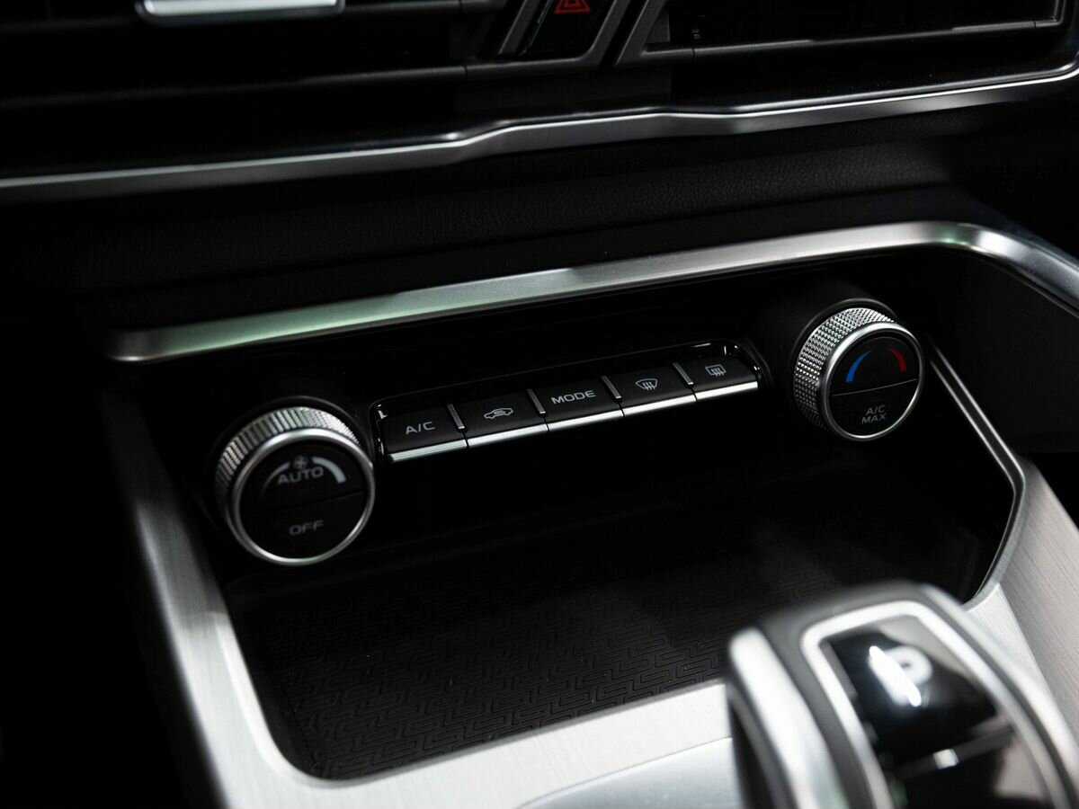 Geely Coolray, 2021 Фото №18