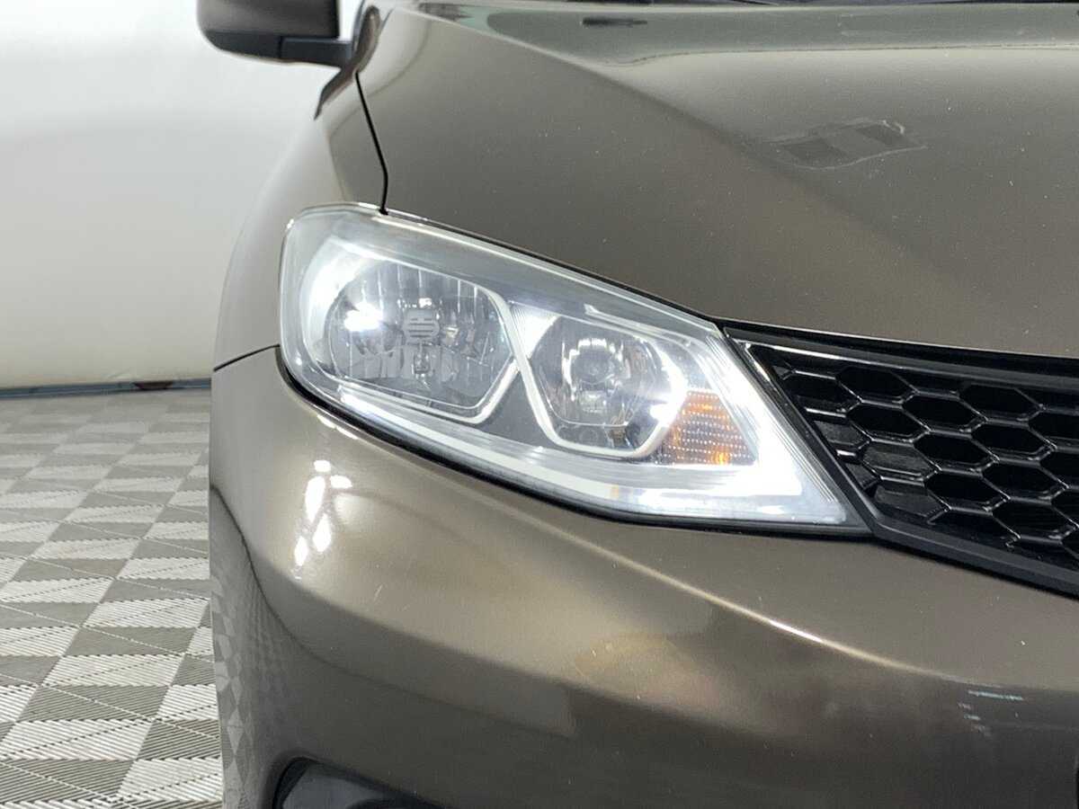 Nissan Tiida, 2015 Фото №10