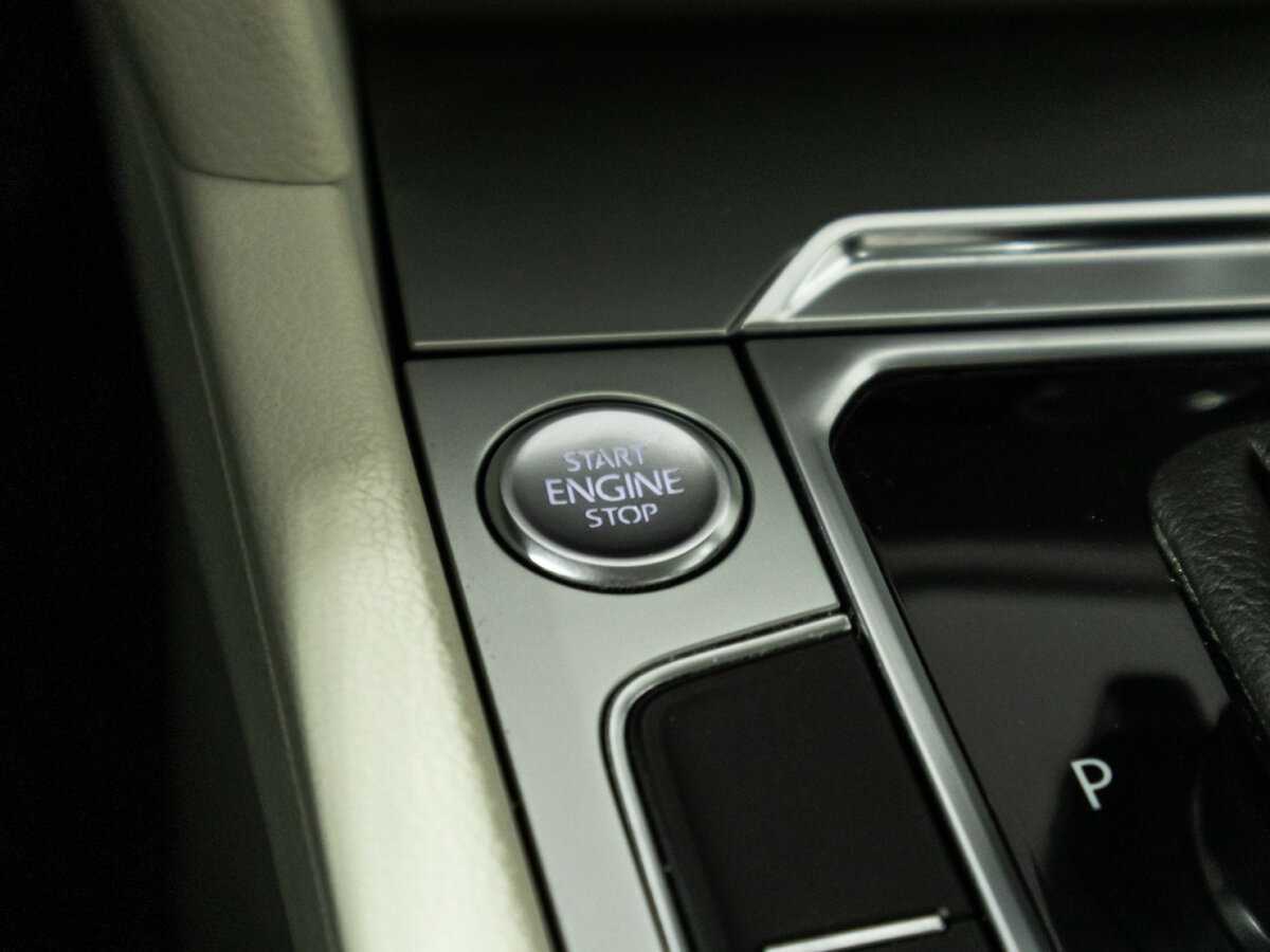 Volkswagen Passat, 2018 Фото №22