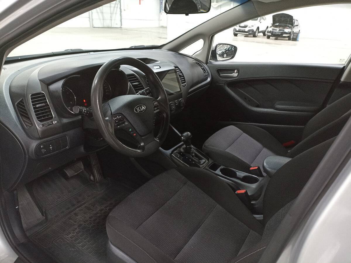 Kia Cerato, 2018 Фото №16