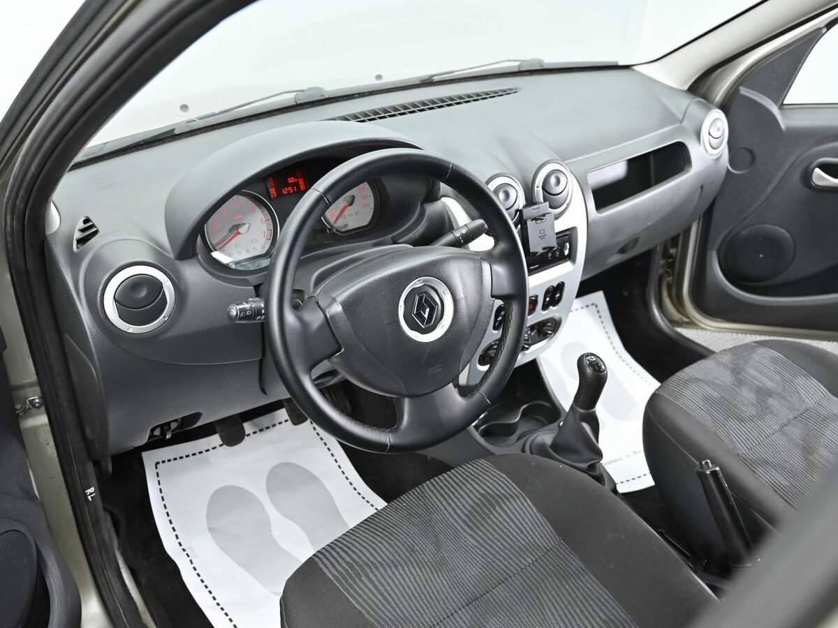 Renault Logan, 2013 Фото №8