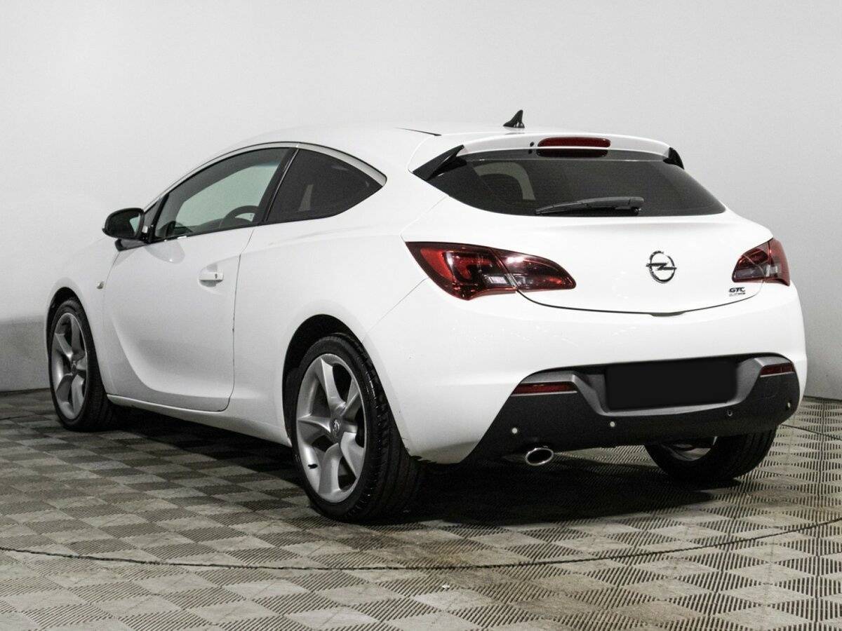 Opel Astra GTC, 2013 Фото №7